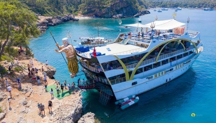 Kemer Tekne Turu