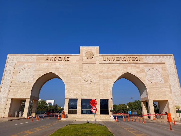 Akdeniz Üniversitesi Kampüsü